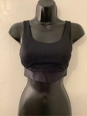 Forever 21 Black Scoop Neck Sports Bra